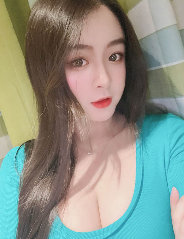 巴黎围经纪人微信